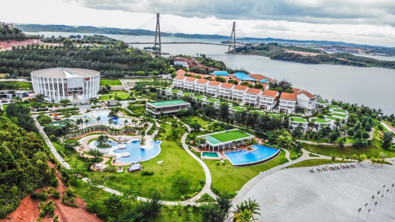 แฮริส รีสอร์ต บาตัม บาเรลัง Hotel Sagulung ภายนอก รูปภาพ