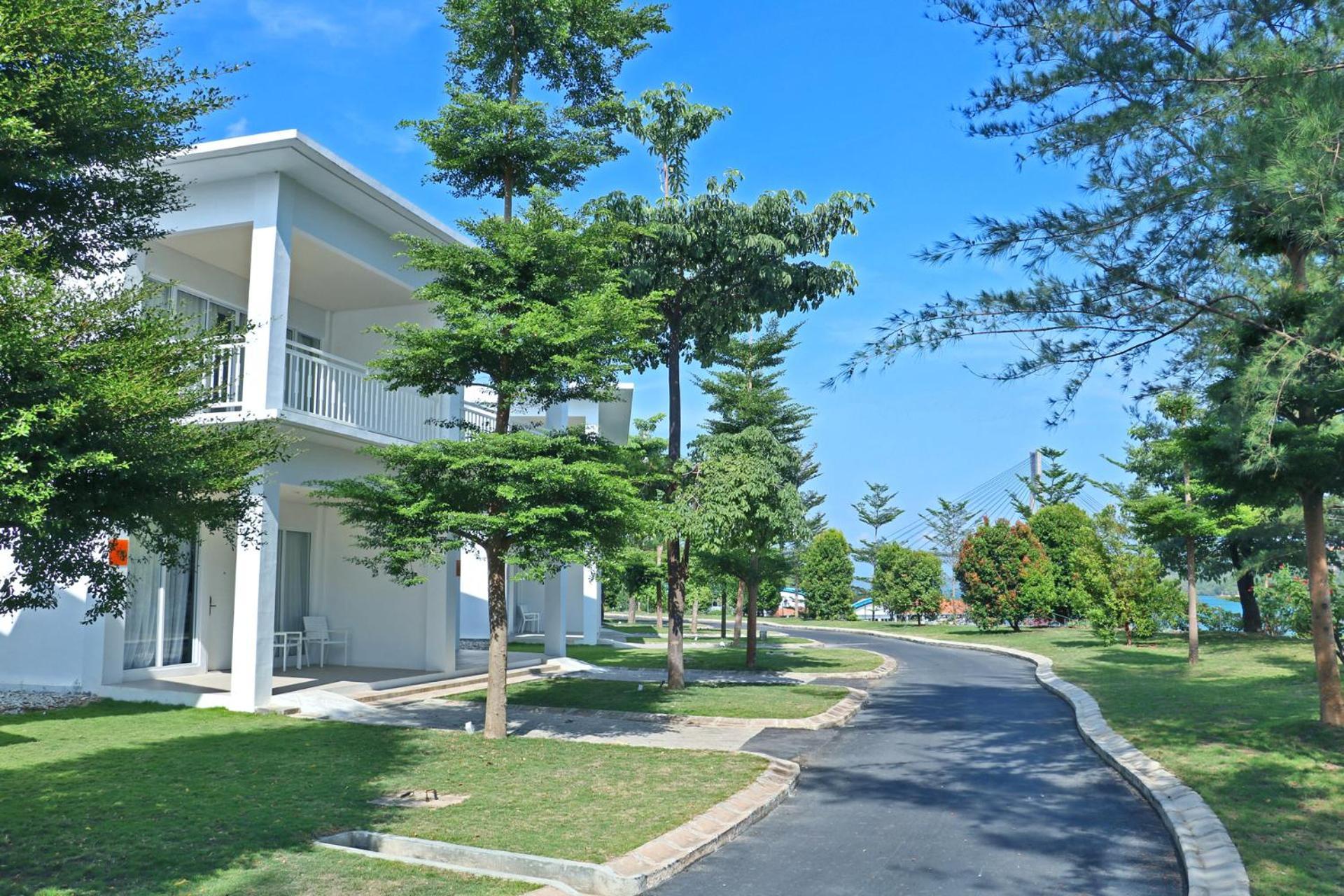 แฮริส รีสอร์ต บาตัม บาเรลัง Hotel Sagulung ภายนอก รูปภาพ