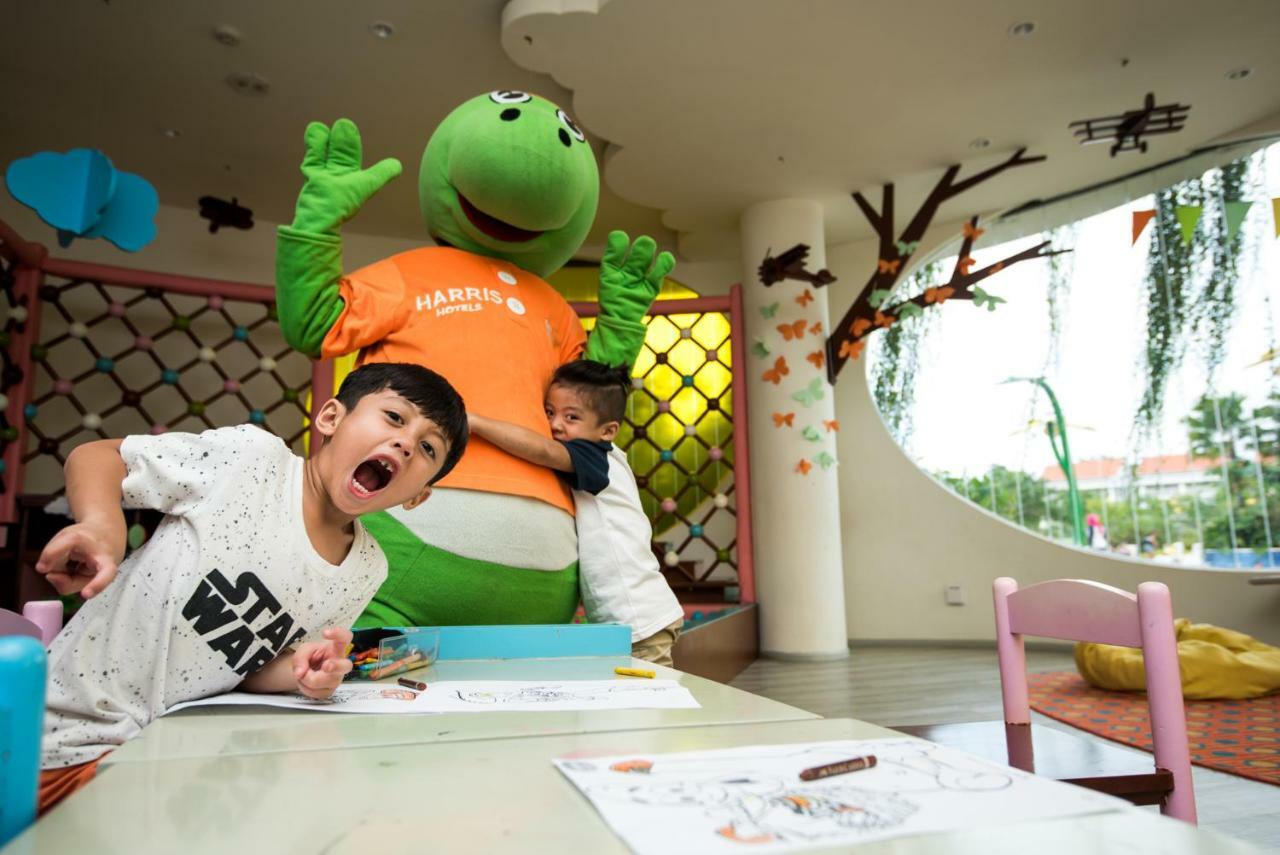 แฮริส รีสอร์ต บาตัม บาเรลัง Hotel Sagulung ภายนอก รูปภาพ