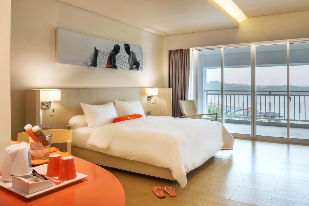 แฮริส รีสอร์ต บาตัม บาเรลัง Hotel Sagulung ภายนอก รูปภาพ